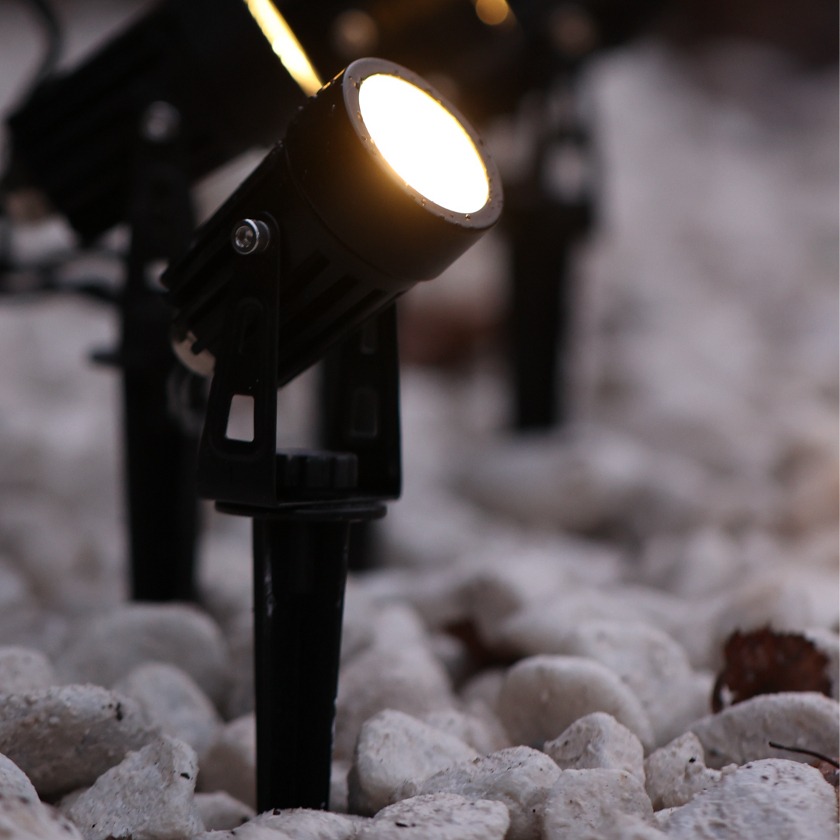 Solar Garden Spotlights Ultra Bright Heavy Duty Black x4 Spotlights IP65 Rated - Garden Lights Direct