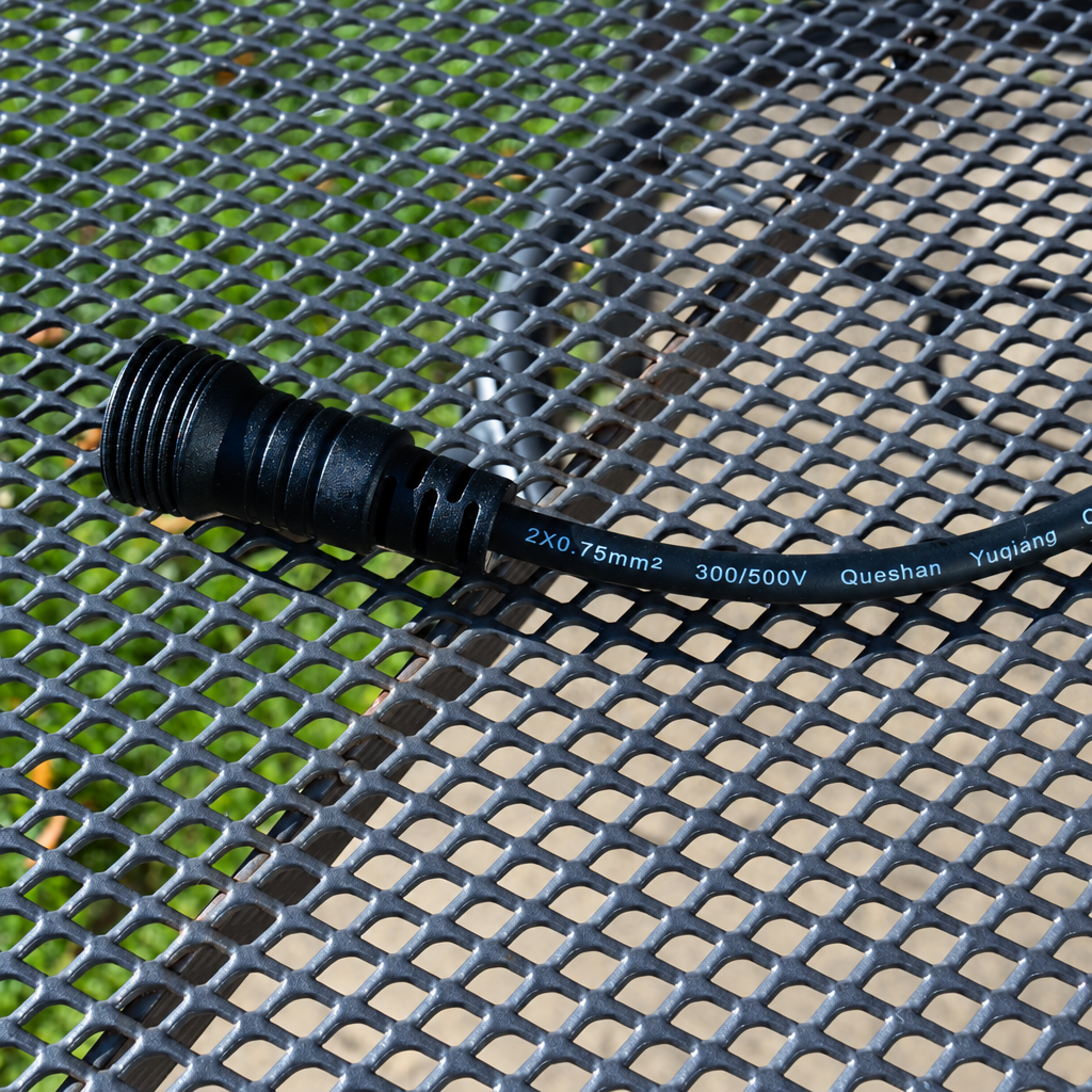 Festoon Power Source
