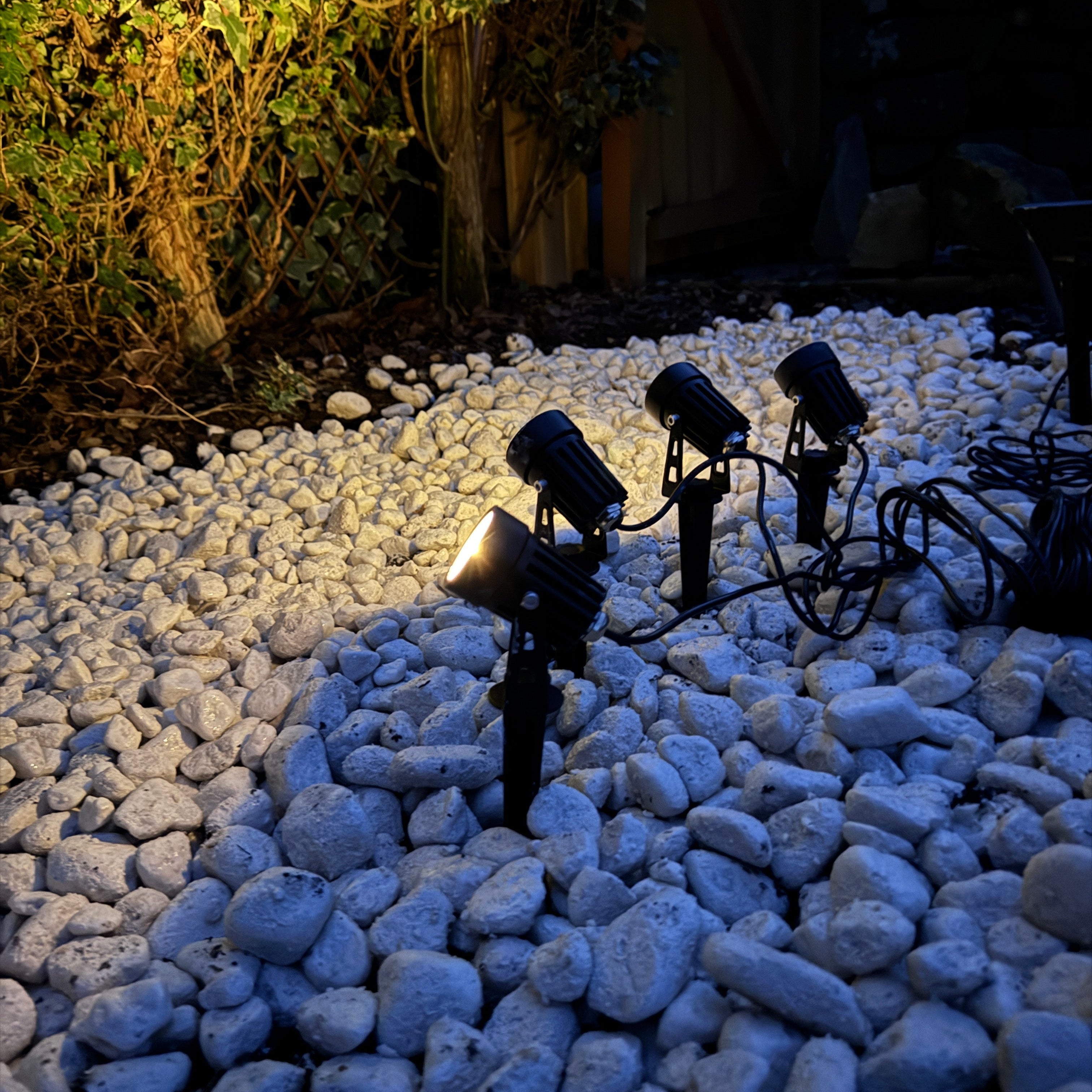 Solar Garden Spotlights Ultra Bright Heavy Duty Black x4 Spotlights IP65 Rated - Garden Lights Direct