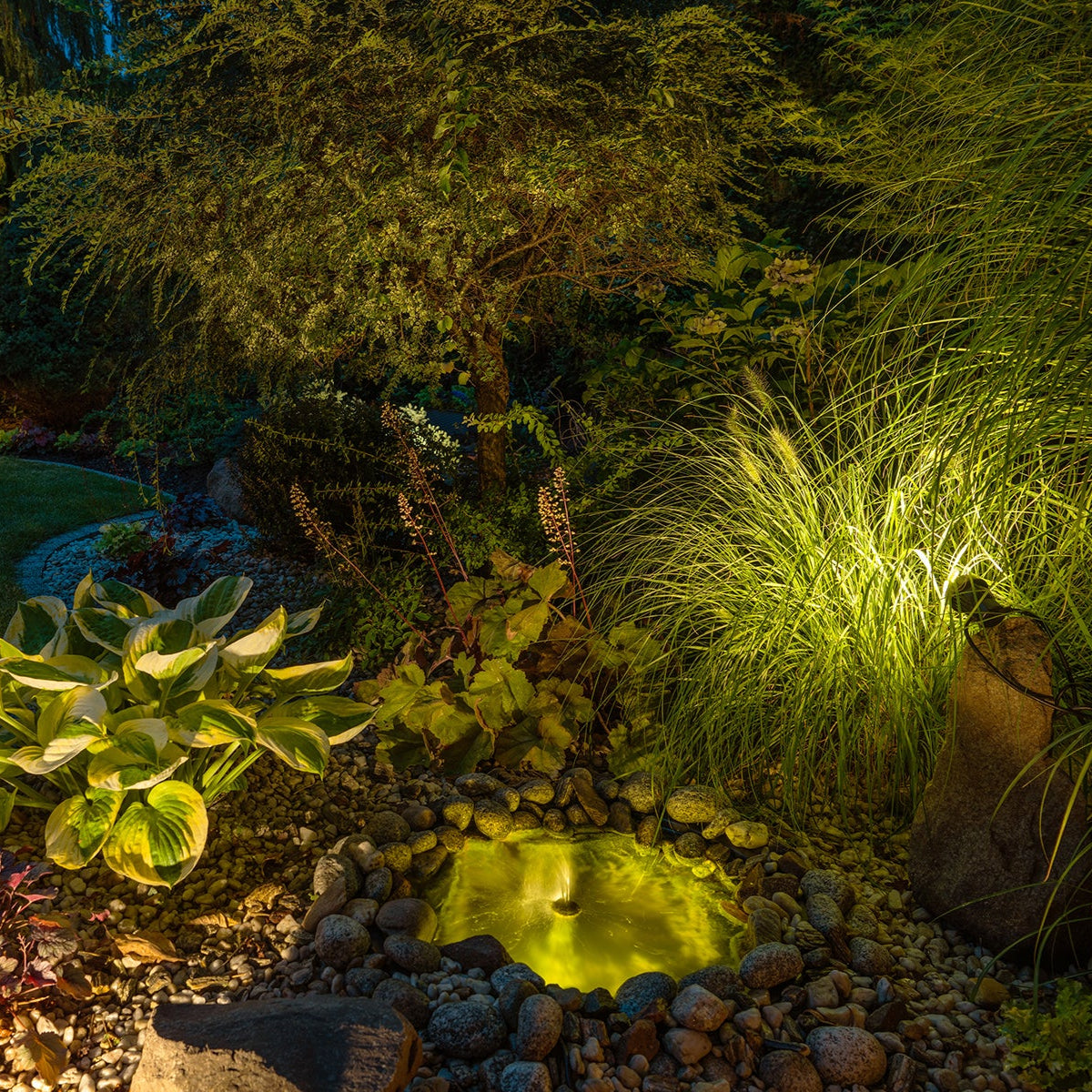 solar-garden-spotlights